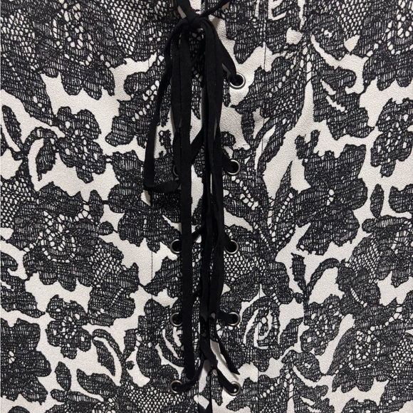 Lane Bryant Black and White Floral Blouse - Picture 3 of 4